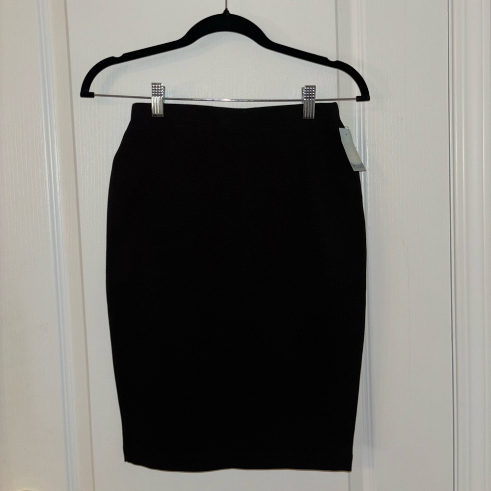 Aritzia Wilder Skirt